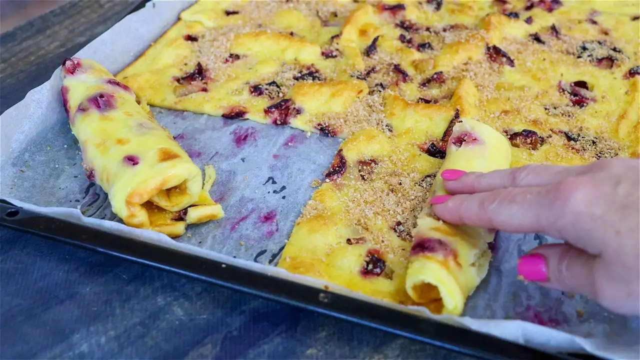 Palačinke iz rerne sa šljivama